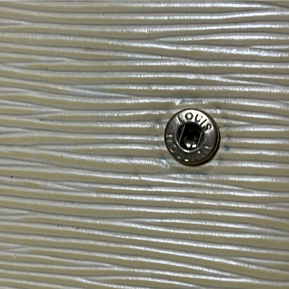 LOUIS VUITTON Vanilla Pepper Epi Porte-Billets - Picture 9 of 16